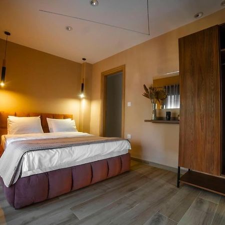 Coloris Rubrum Room Thessaloníki Ngoại thất bức ảnh