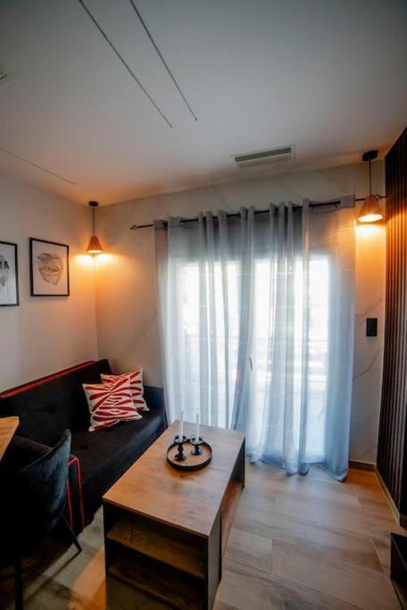 Coloris Rubrum Room Thessaloníki Ngoại thất bức ảnh